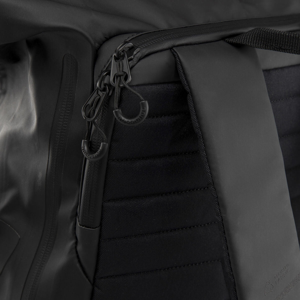 25L BLACK COMMUTERS BACKPACK