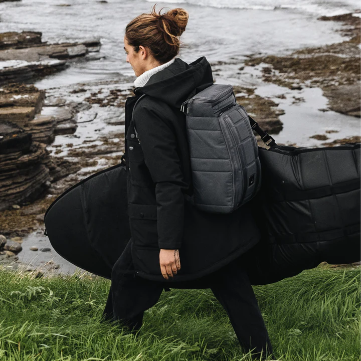 Strom20LBackpack_GNEISS_217d2ad9-0c05-43b8-bf58-8aca1be84ba1.webp