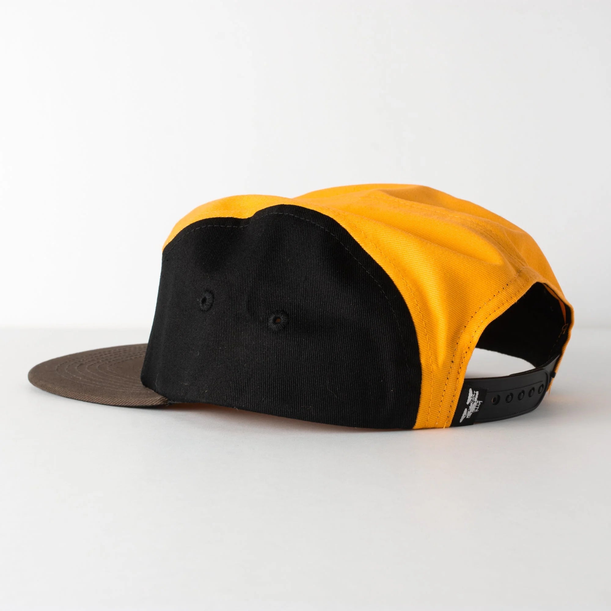COLOUR BLOCK CAP
